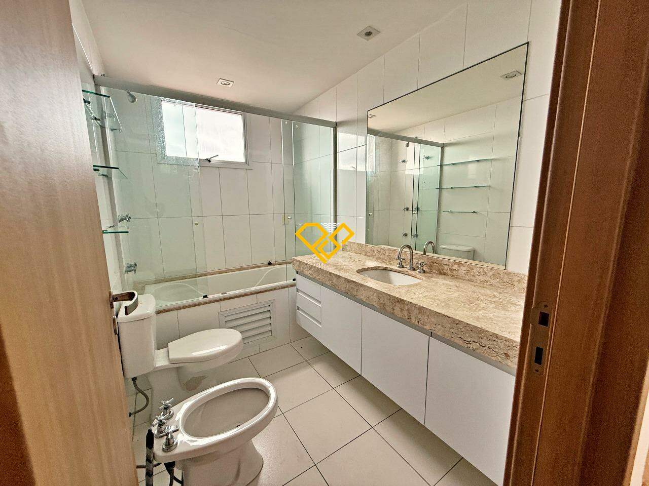 Apartamento para aluguel no Boqueirão: Wc suíte 1 - master