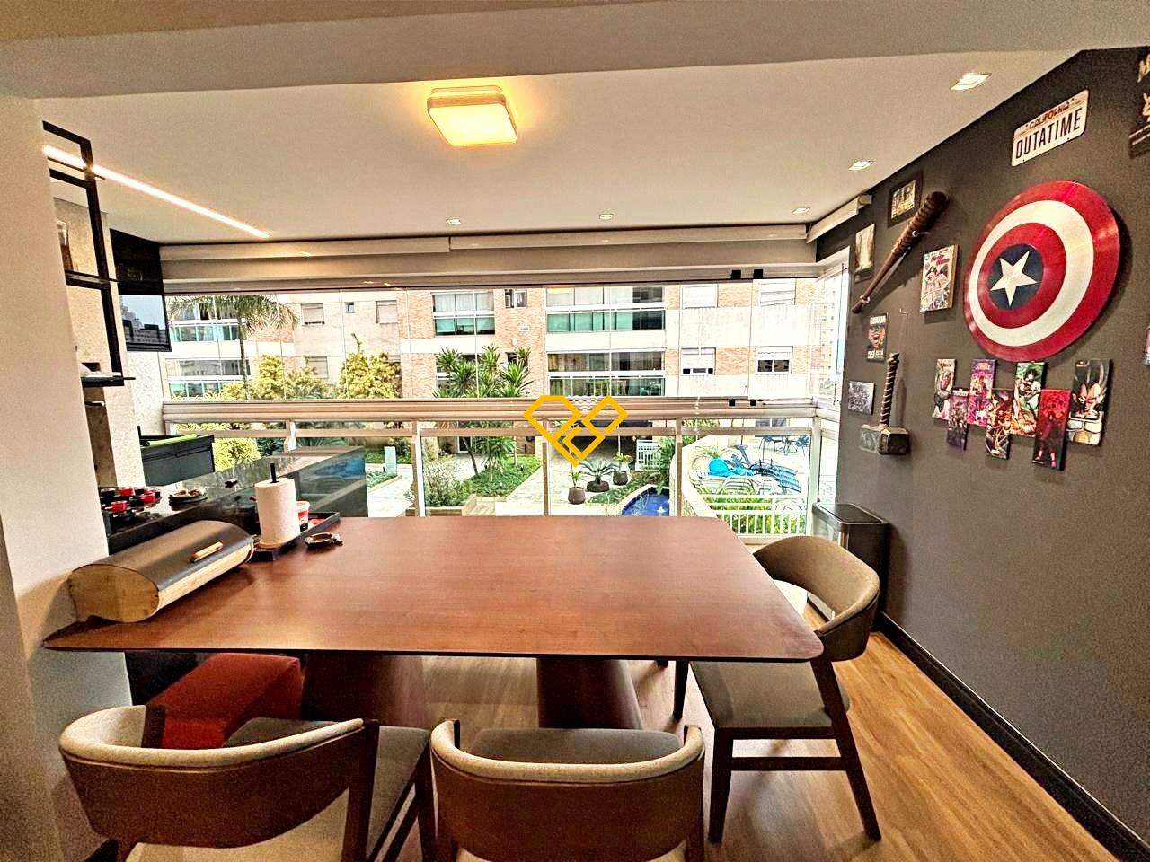 Apartamento à venda no Ponta da Praia: Varanda