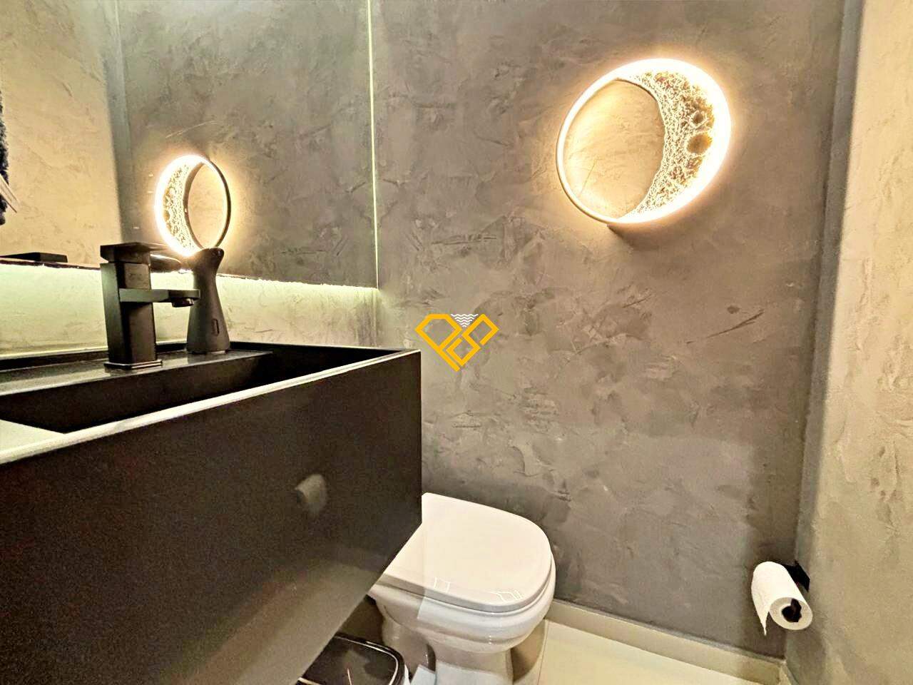 Apartamento à venda no Ponta da Praia: Lavabo