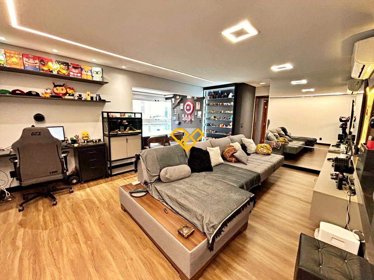 Apartamento à venda no Ponta da Praia: Sala