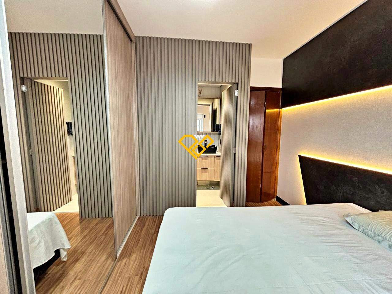 Apartamento à venda no Ponta da Praia: Dormitório 1 - suíte