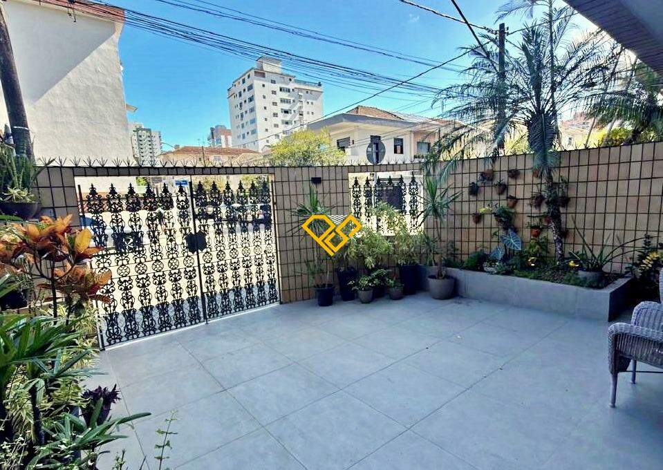 Casa à venda no Ponta da Praia: