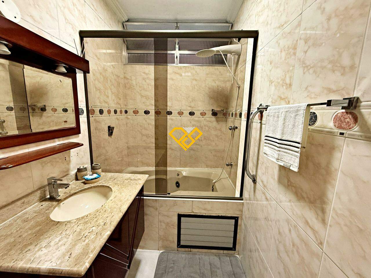 Apartamento à venda no Embaré: Wc social