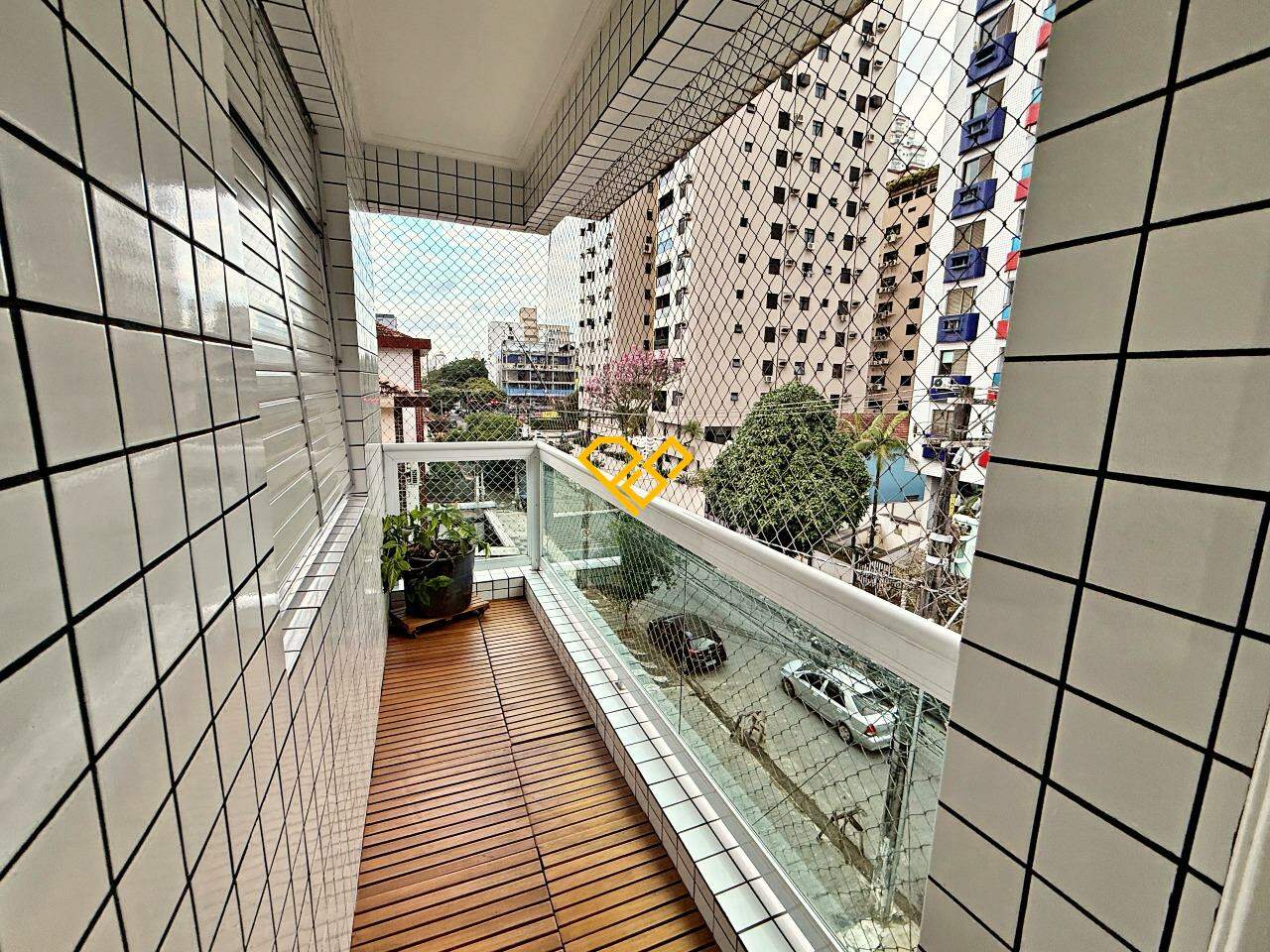 Apartamento à venda no Embaré: Varanda
