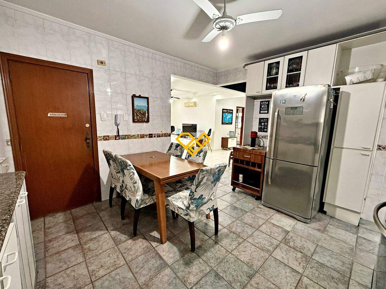 Apartamento à venda no Embaré: Cozinha