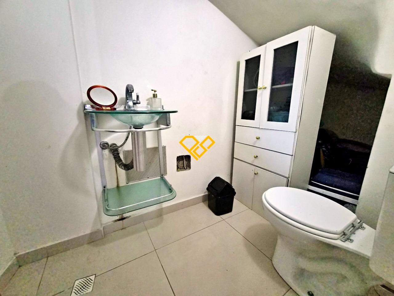 Sobrado à venda no Vila Belmiro: Lavabo