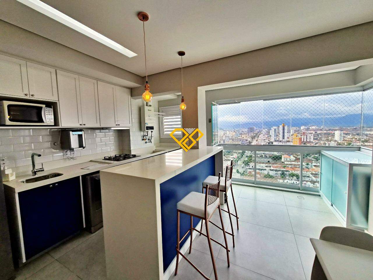 Apartamento para aluguel no Boqueirão: Cozinha e varanda