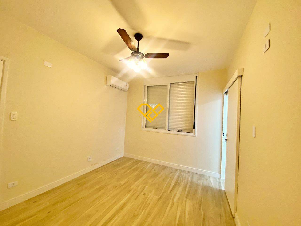 Apartamento para aluguel no Embaré: Dormitório 1 - suíte
