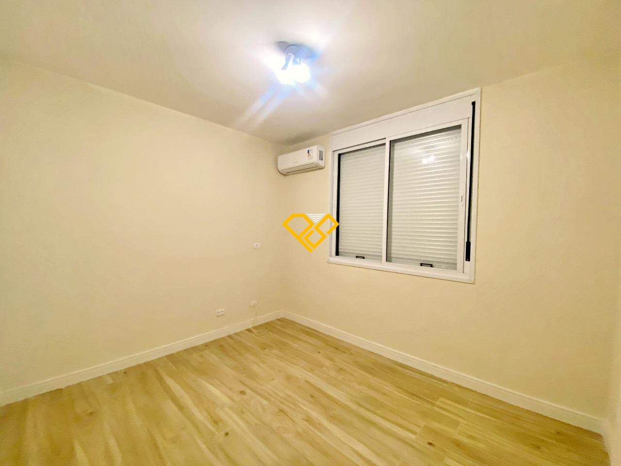 Apartamento para aluguel no Embaré: Dormitório 3