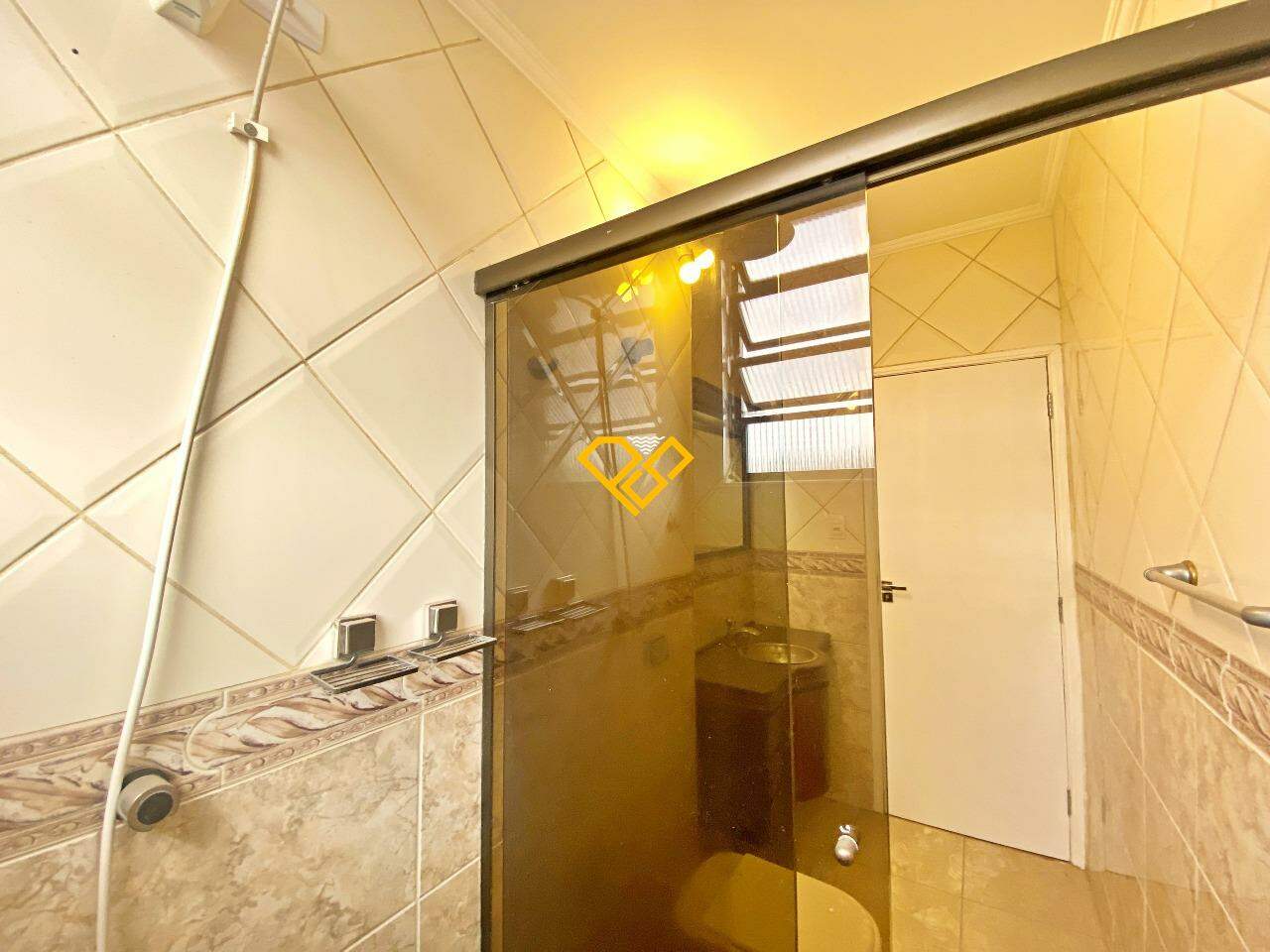 Apartamento para aluguel no Embaré: 