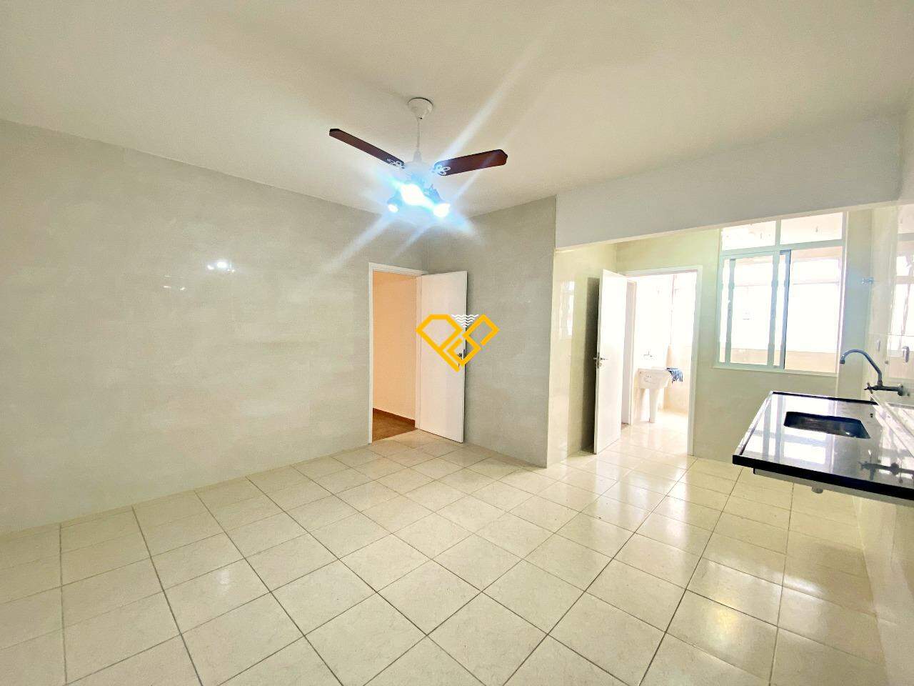 Apartamento para aluguel no Embaré: Cozinha