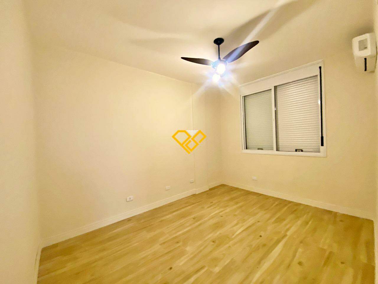 Apartamento para aluguel no Embaré: 