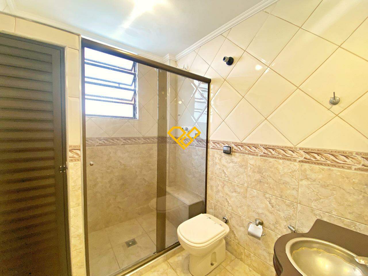 Apartamento para aluguel no Embaré: Wc social