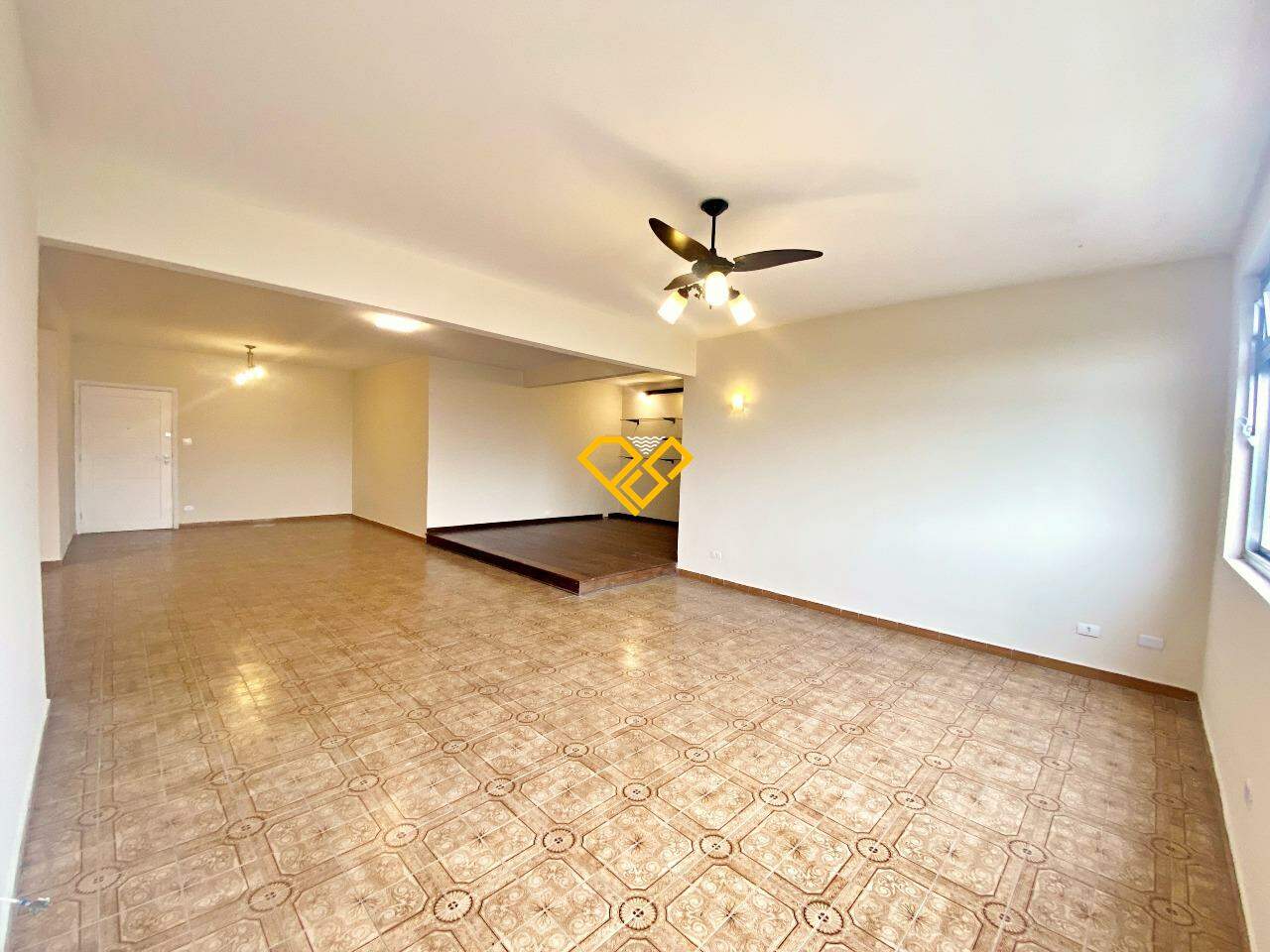 Apartamento para aluguel no Embaré: Sala
