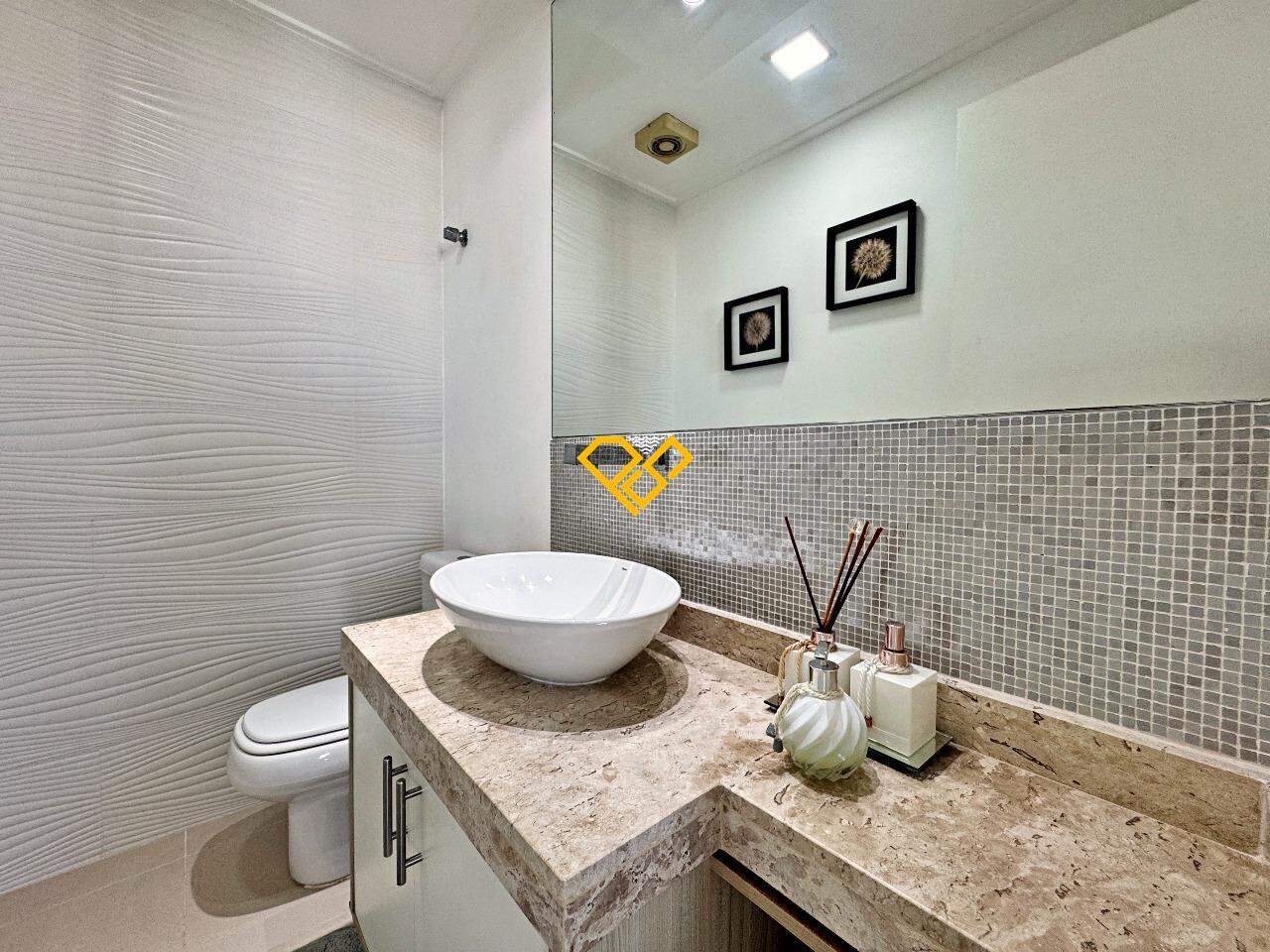 Apartamento para aluguel no Embaré: Lavabo