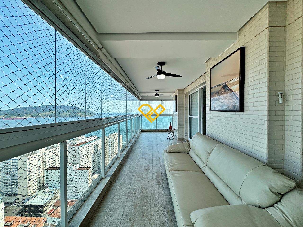Apartamento para aluguel no Embaré: Varanda