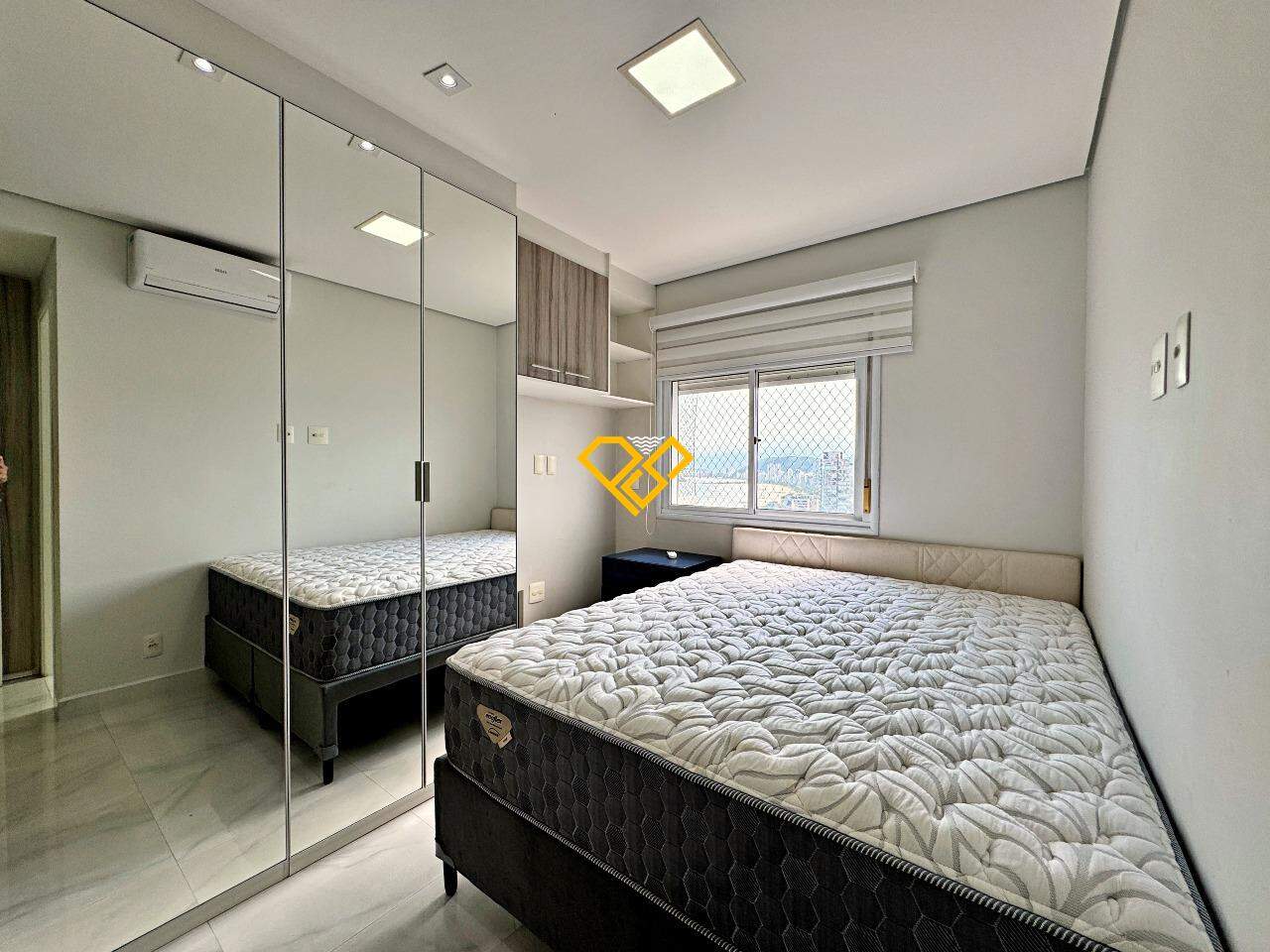 Apartamento para aluguel no Embaré: Suíte 3