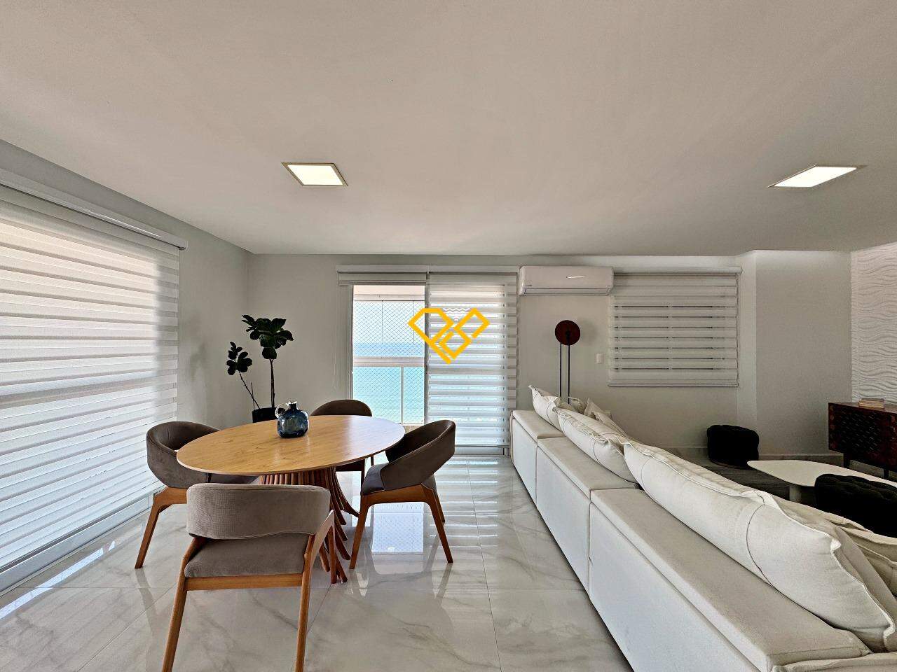 Apartamento para aluguel no Embaré: Sala