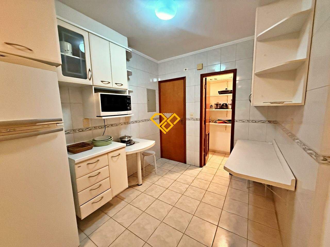 Apartamento à venda no Embaré: Cozinha
