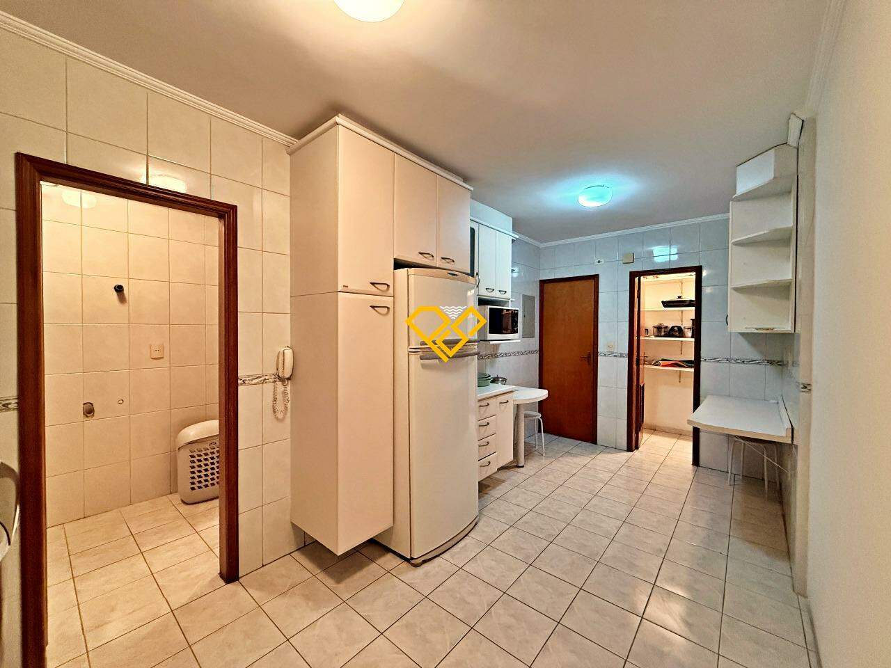 Apartamento à venda no Embaré: Cozinha