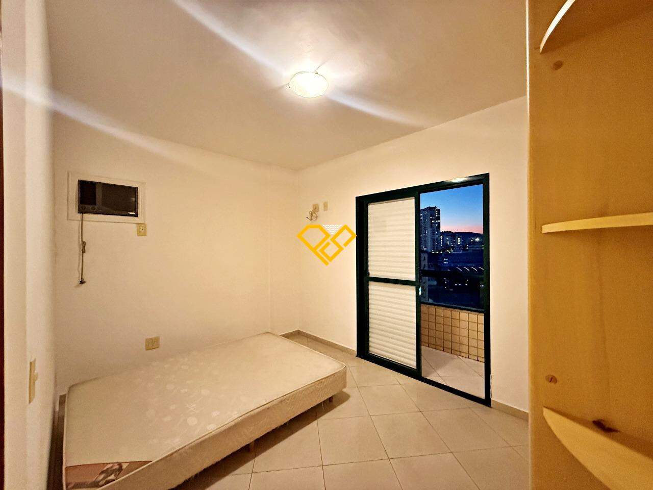 Apartamento à venda no Embaré: Dormitório 1 - suíte