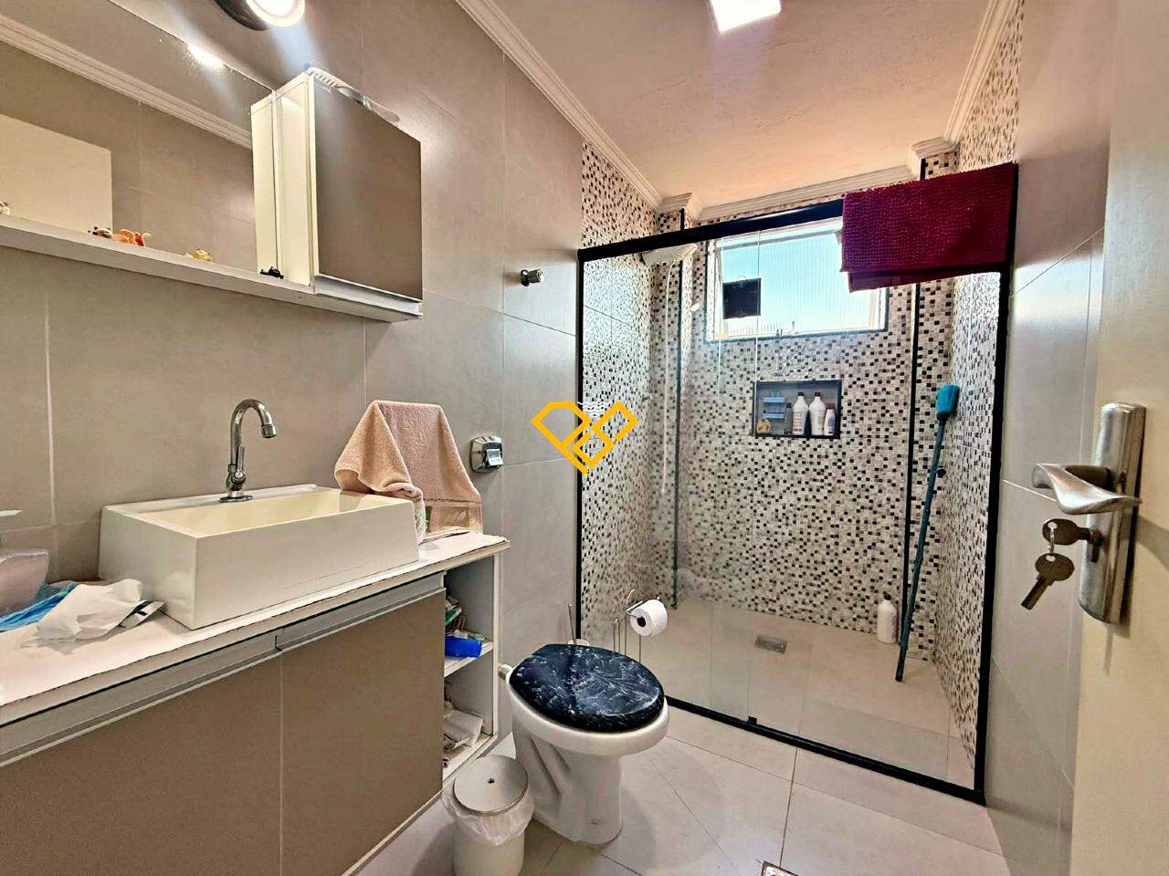 Apartamento à venda no Embaré: Wc social