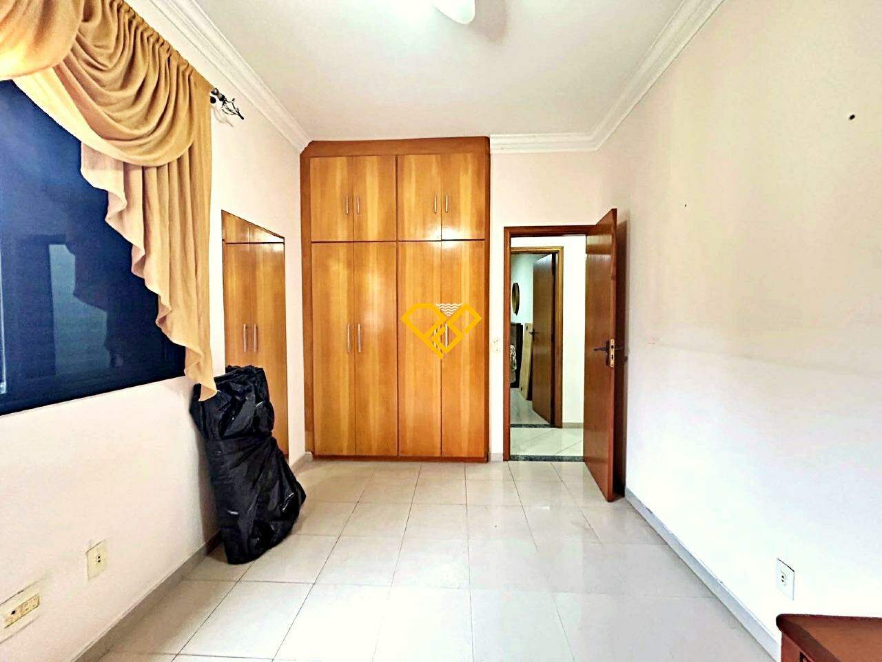 Apartamento para aluguel no Aparecida: Dormitório 2 - suíte