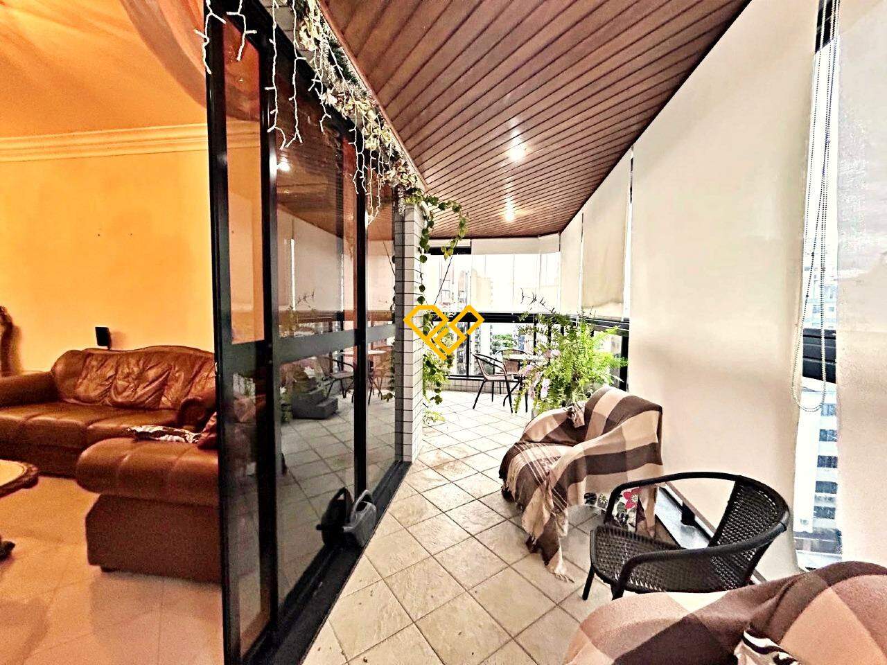 Apartamento para aluguel no Aparecida: Varanda