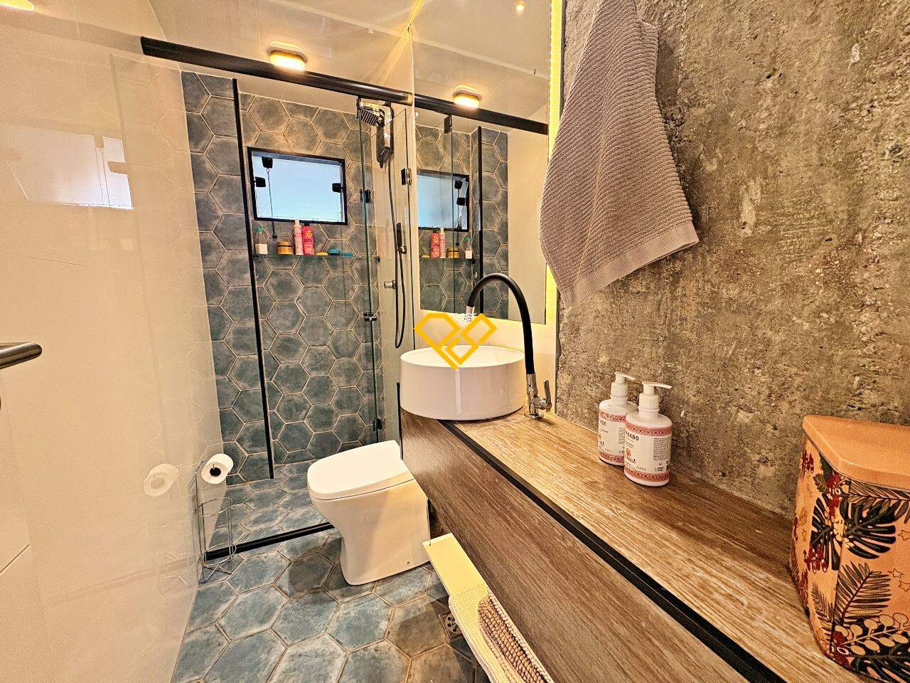 Apartamento para aluguel no José Menino: Wc social