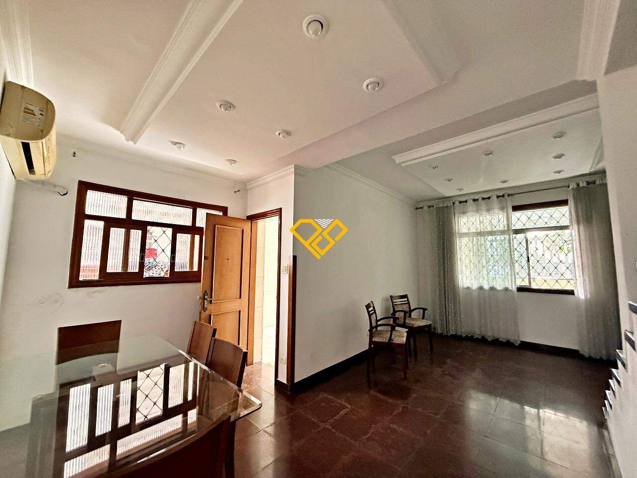 Casa à venda no Embaré: Sala