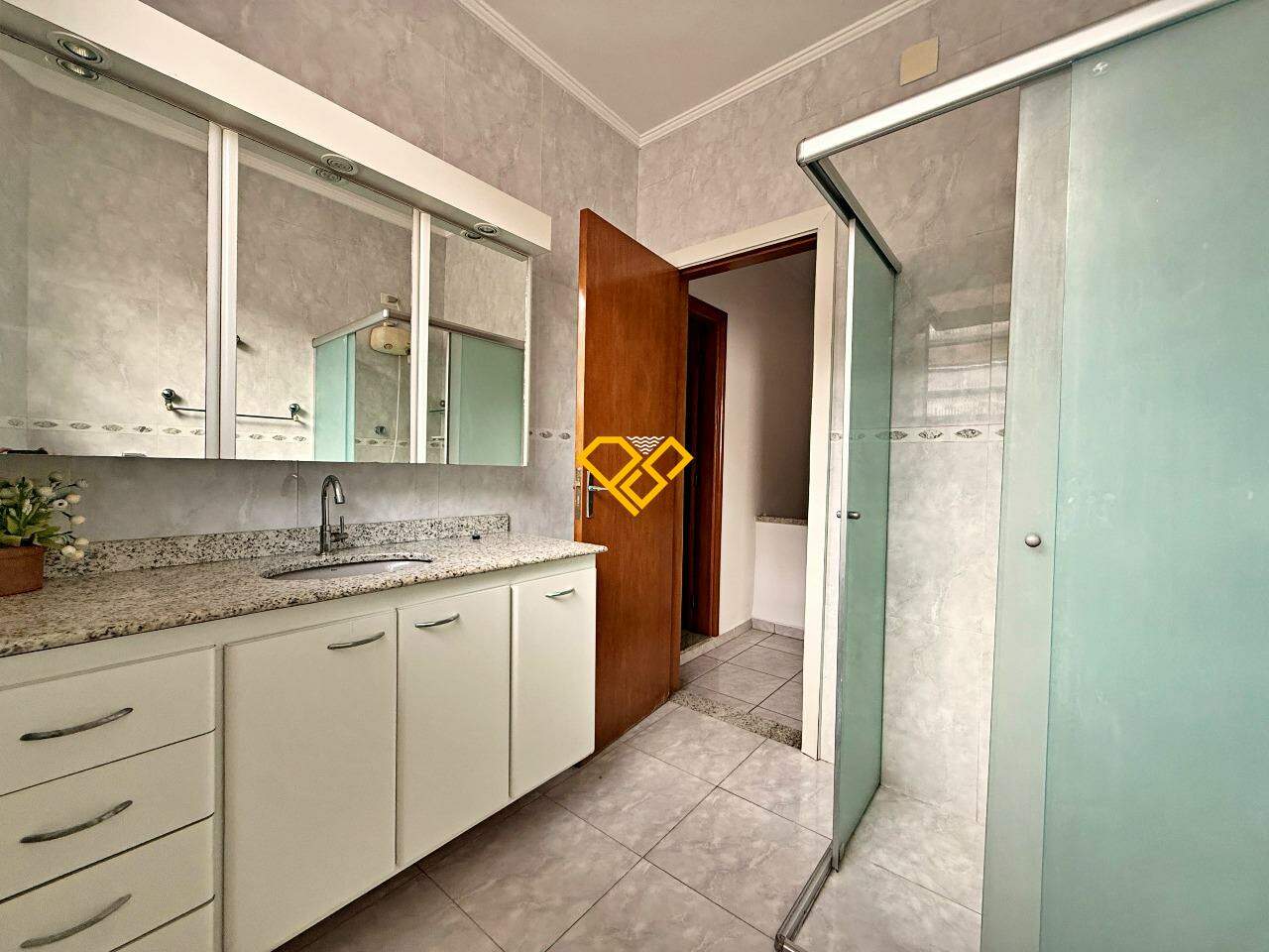 Casa à venda no Embaré: Wc social