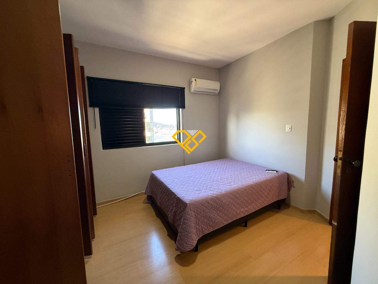 Apartamento Duplex à venda no Ponta da Praia: Dormitório - suíte