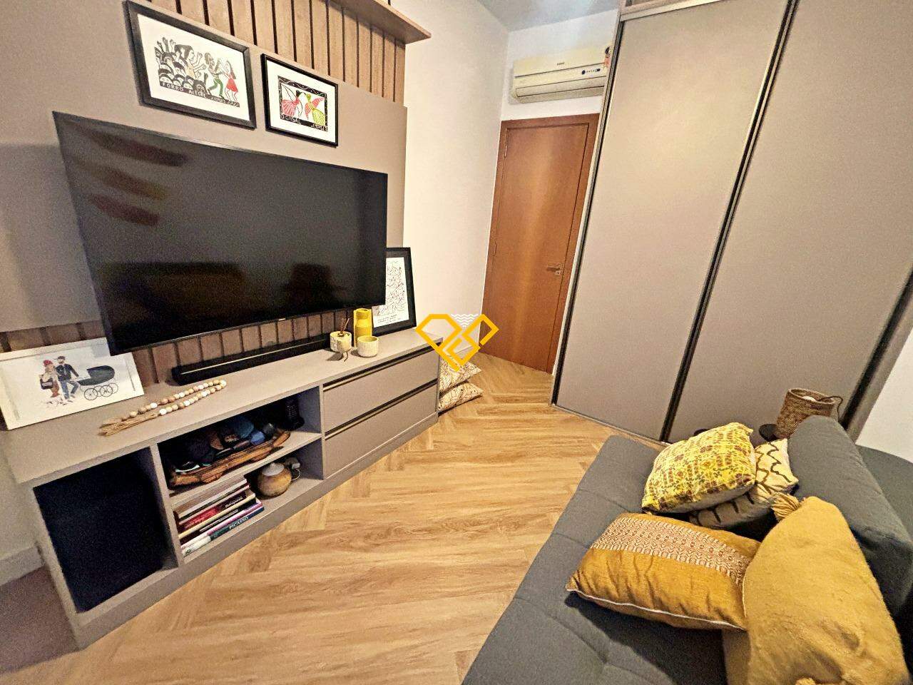 Apartamento à venda no Embaré: Dormitório 3