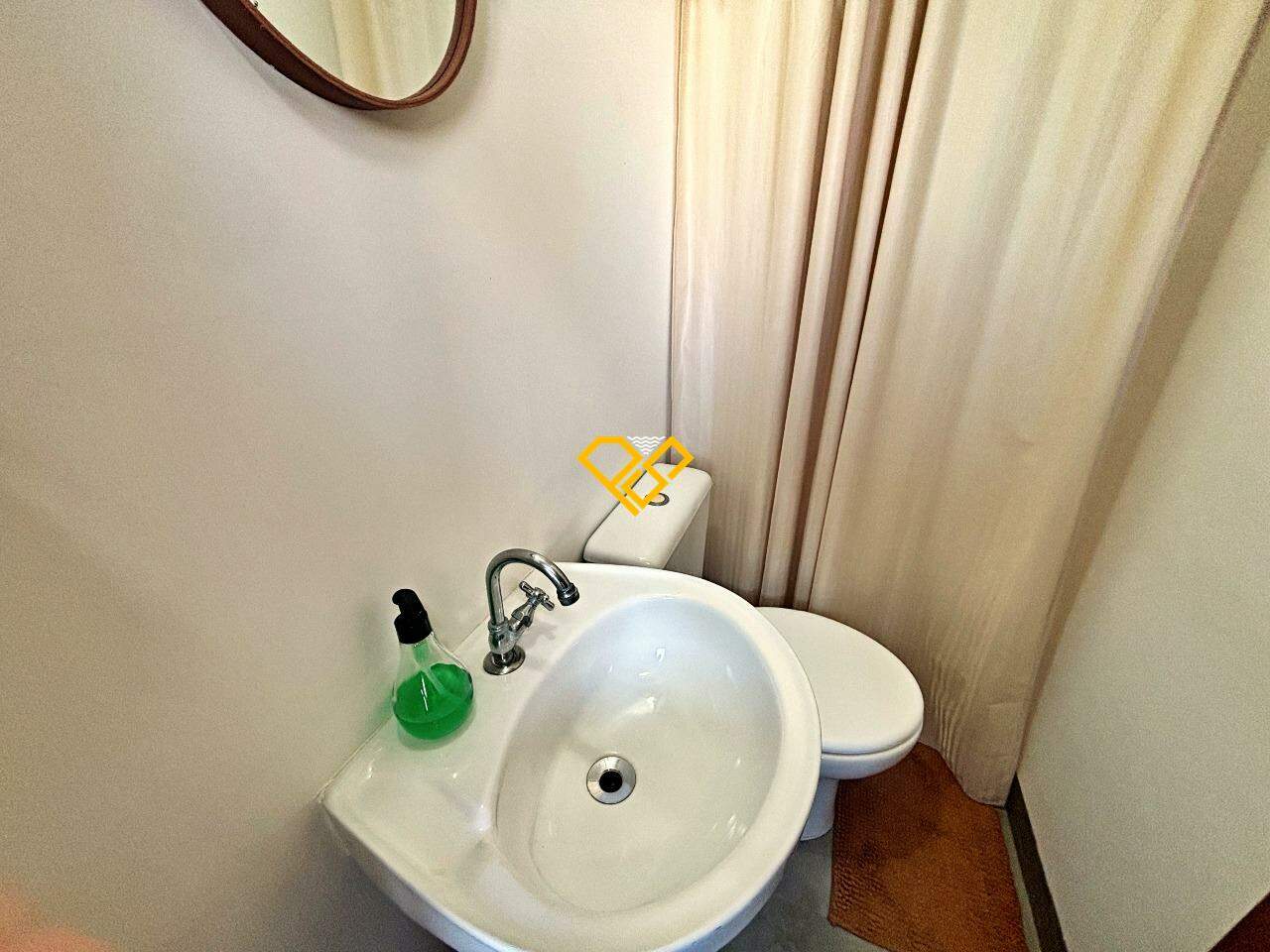 Apartamento à venda no Embaré: Lavabo