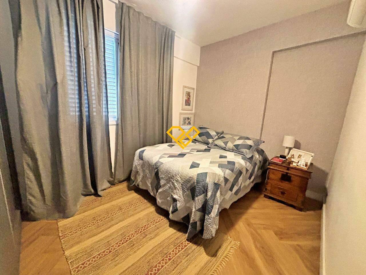 Apartamento à venda no Embaré: Dormitório 1 - suíte