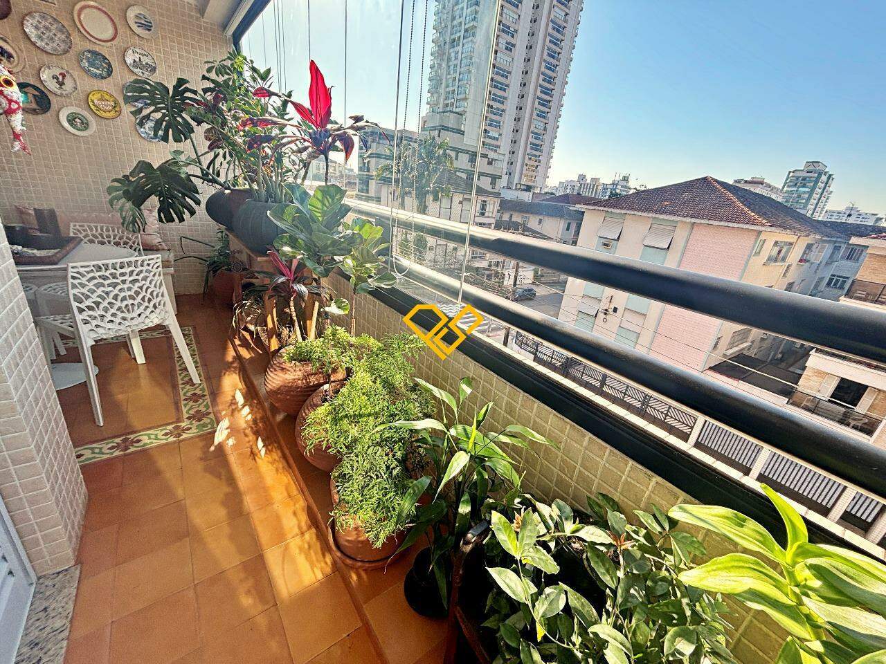 Apartamento à venda no Embaré: Varanda