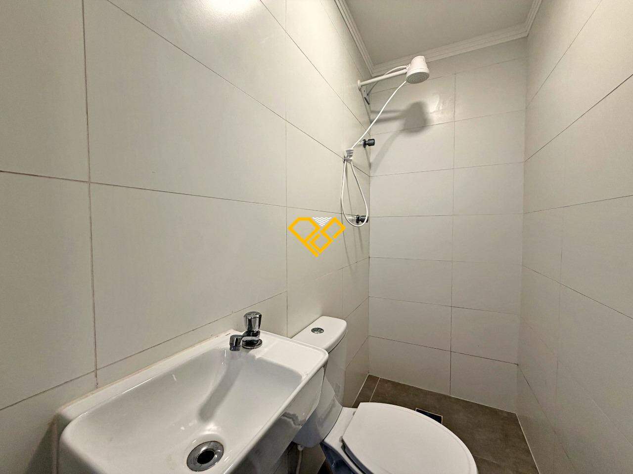 Apartamento para aluguel no Boqueirão: Wc de serviço