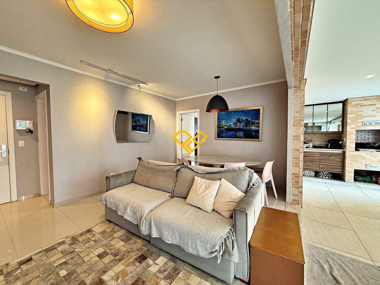 Apartamento à venda no Gonzaga: Sala e varanda