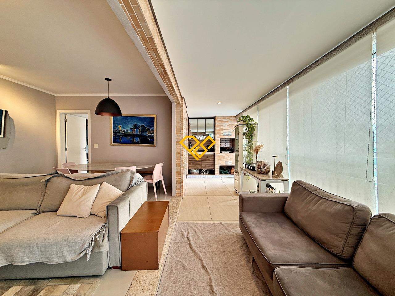 Apartamento à venda no Gonzaga: Sala e varanda