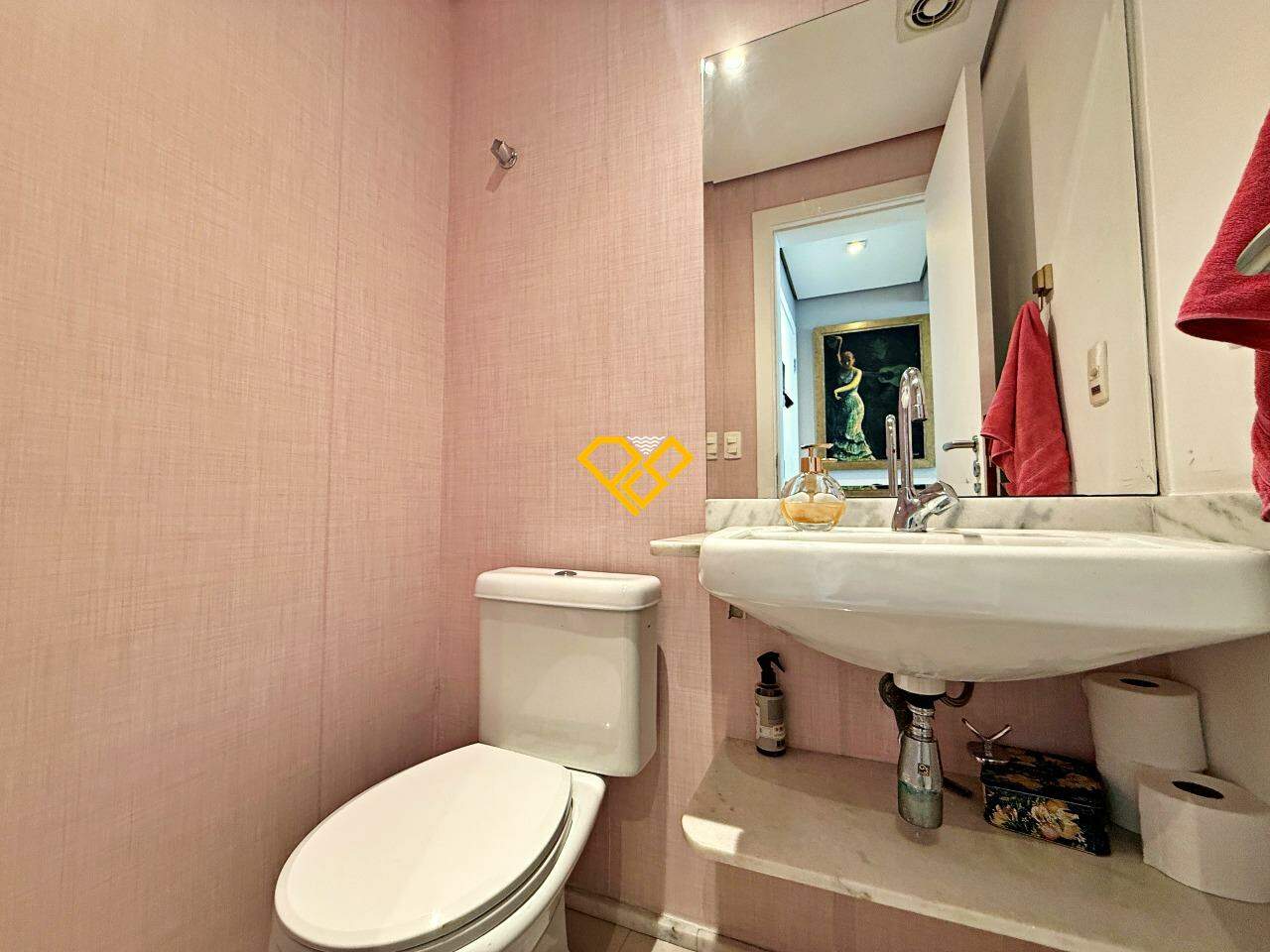 Apartamento à venda no Gonzaga: Lavabo