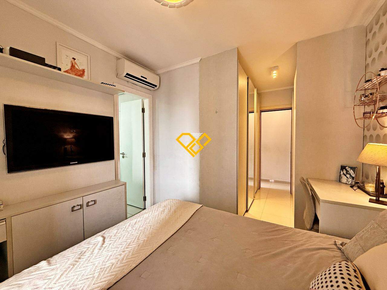 Apartamento à venda no Gonzaga: Dormitório 1 - suíte