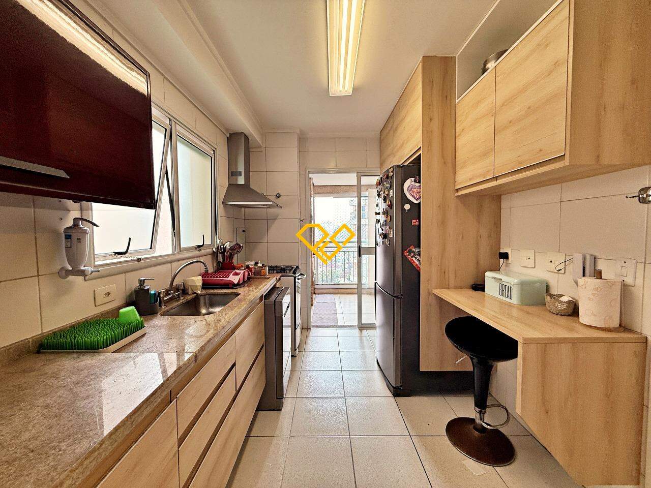 Apartamento à venda no Gonzaga: Cozinha