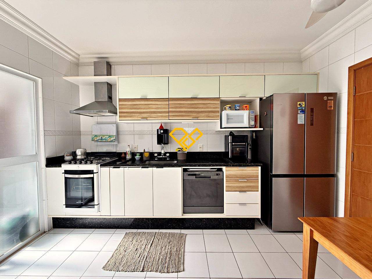 Apartamento à venda no Embaré: Cozinha