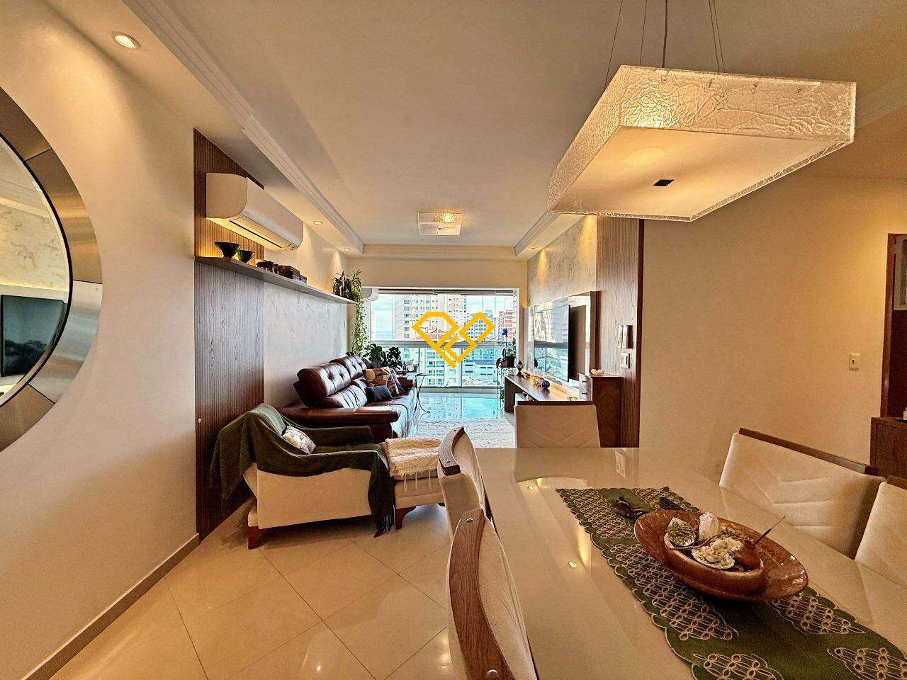 Apartamento à venda no Embaré: Sala