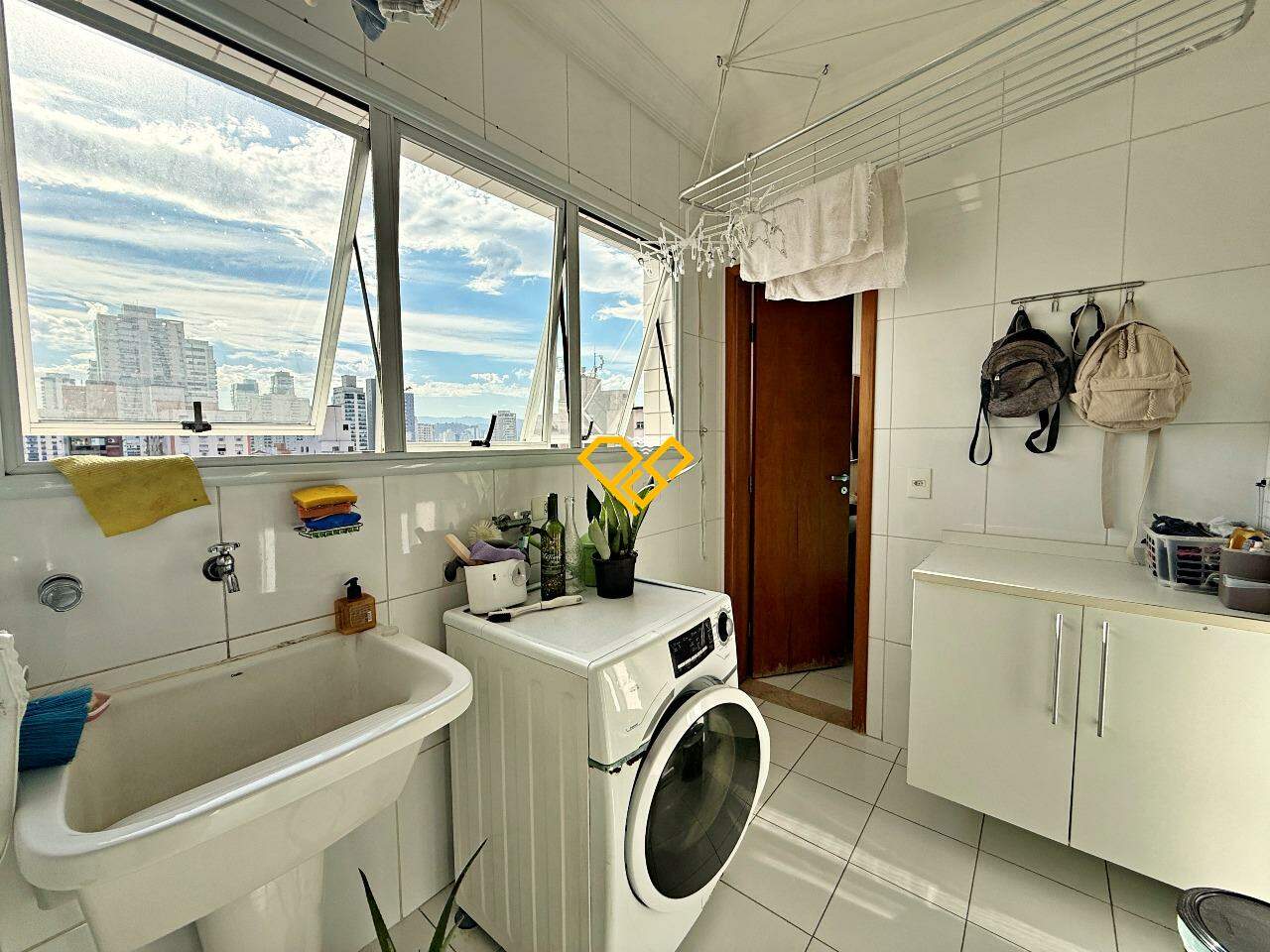 Apartamento à venda no Embaré: Área de serviço