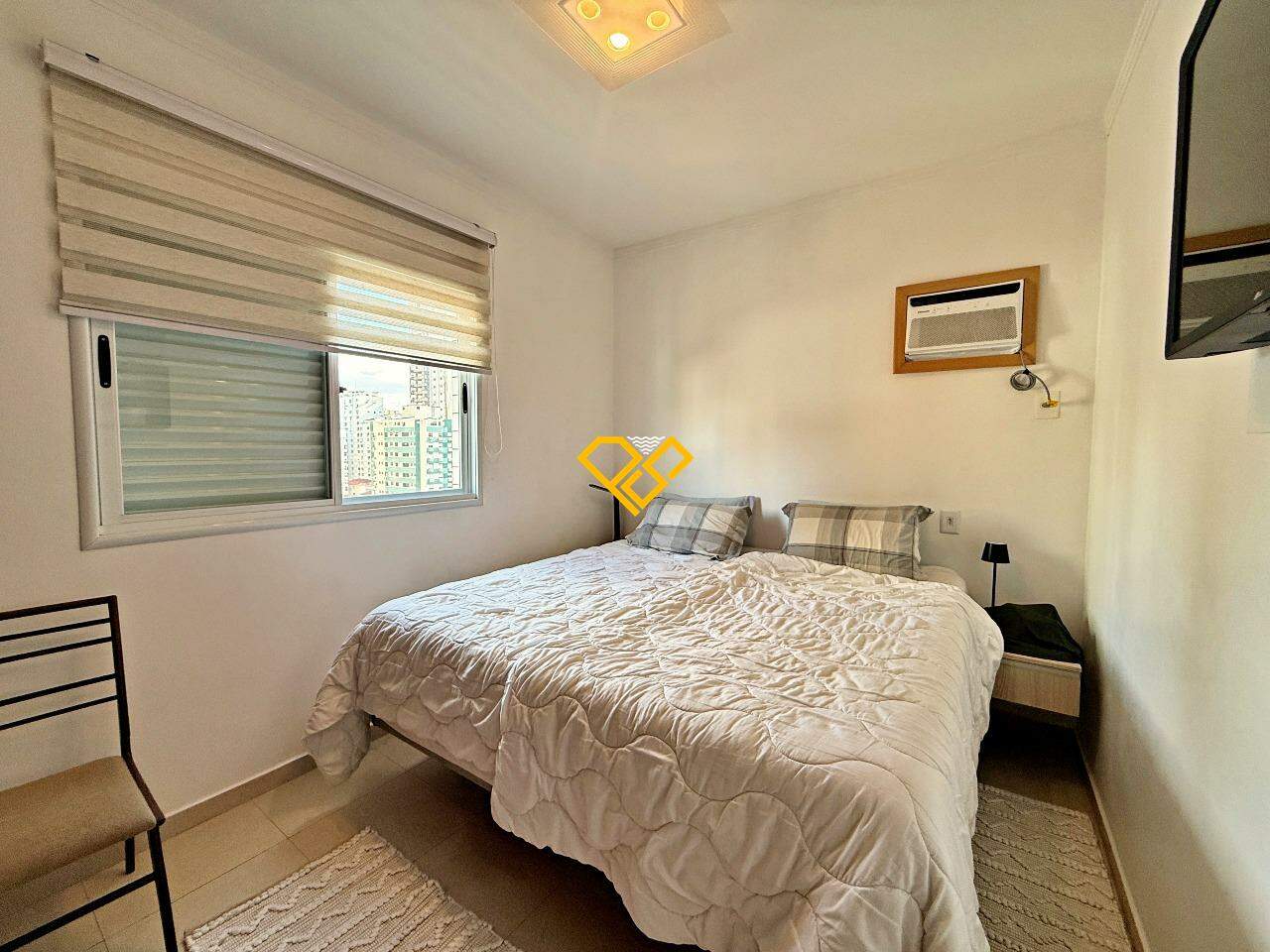 Apartamento à venda no Embaré: Dormitório 1 - suíte