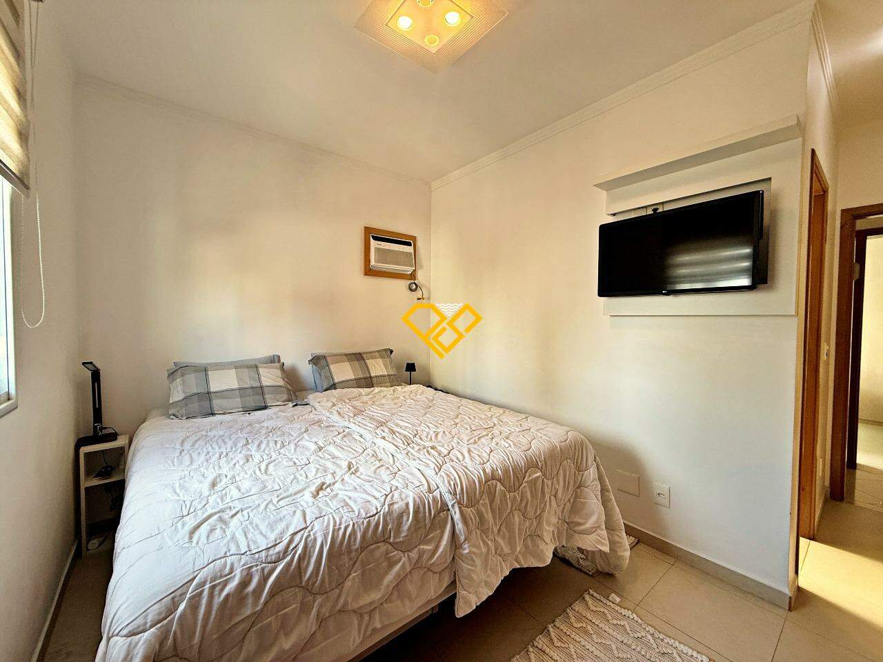 Apartamento à venda no Embaré: Dormitório 1 - suíte