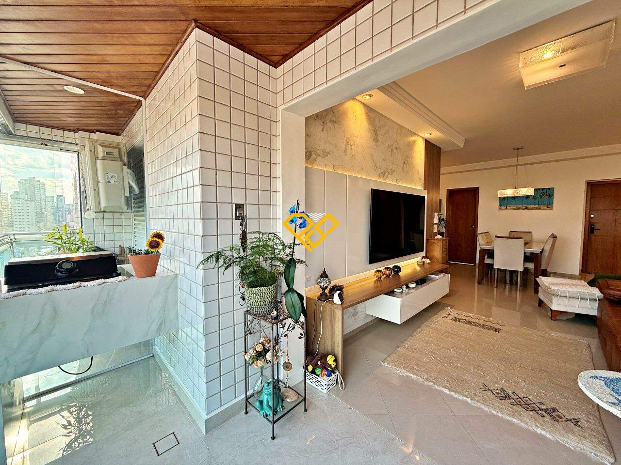 Apartamento à venda no Embaré: Varanda