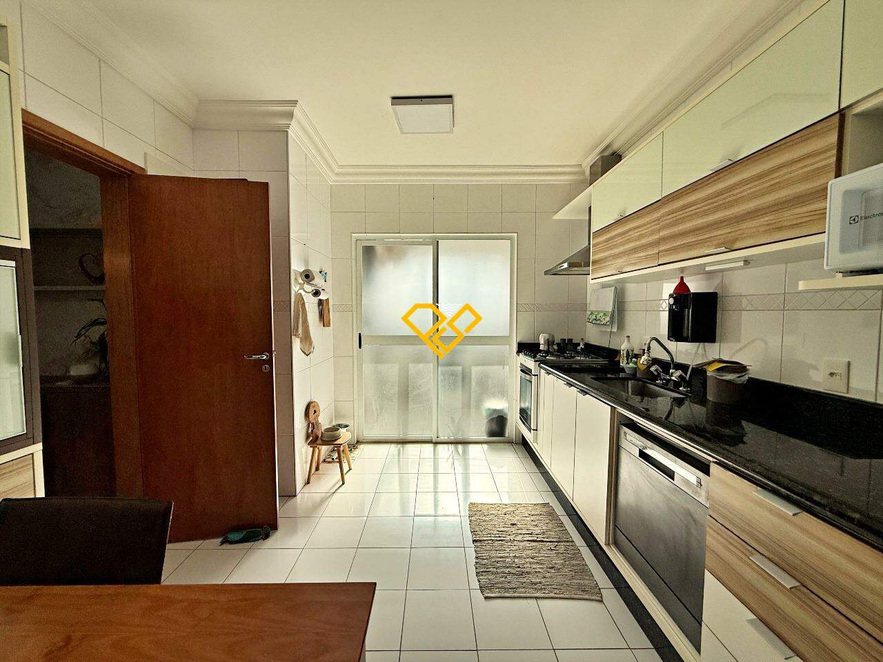 Apartamento à venda no Embaré: Cozinha