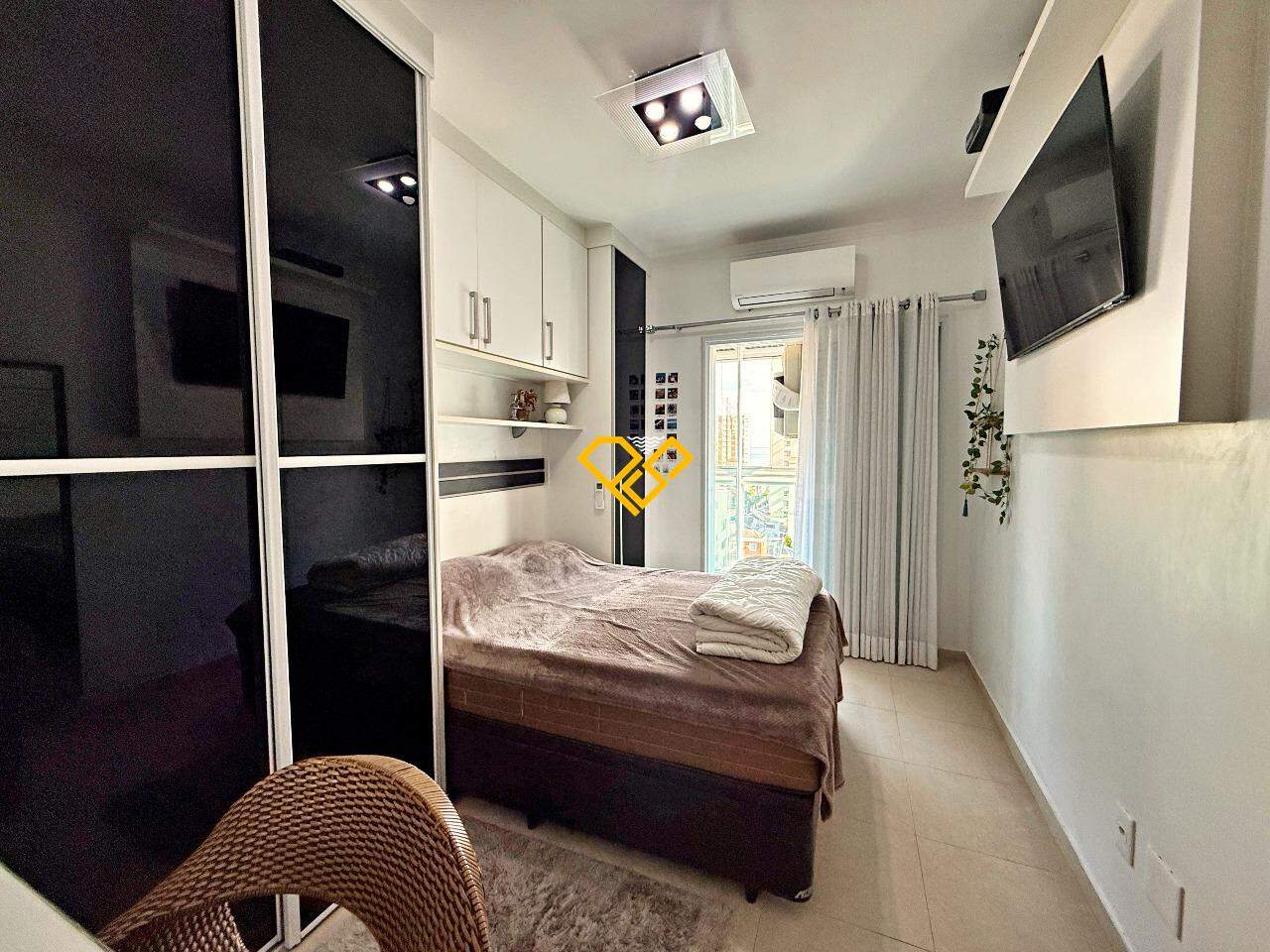 Apartamento à venda no Embaré: Dormitório 3